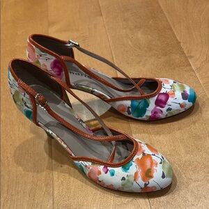 Tamaris  floral fabric d’orsay pumps shoes sz 40 9-9.5